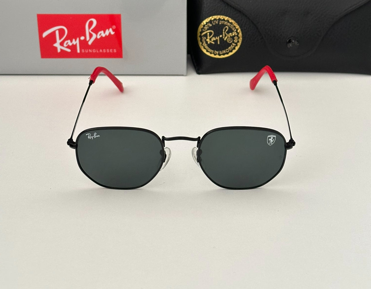 Ray-Ban Ferrari Güneş Gözlükleri